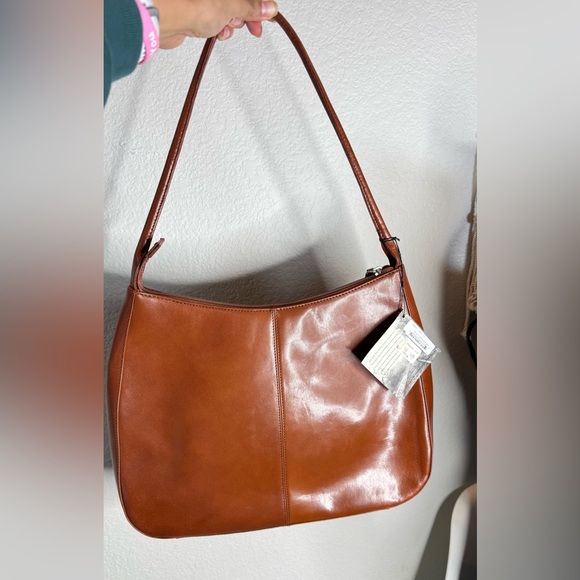 HOBO International Leather Shoulder Bag US One Size Camel Tan Soft Leather - Picture 2 of 5